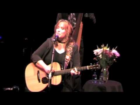 Wild Horses - Gretchen Peters & Barry Walsh with Sadie and the Hotheads, Live