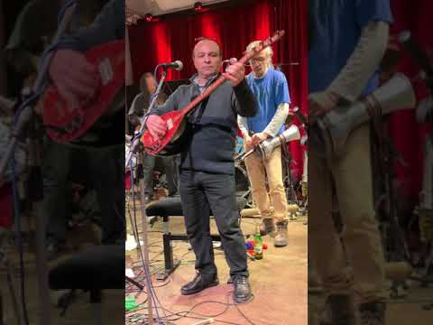 "Alle Menschen dieser Erde" Ozan Ata Canani & The Absurd