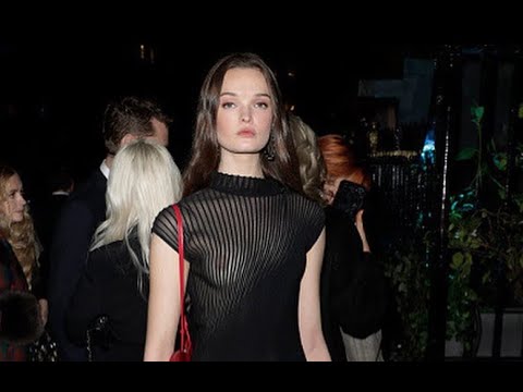 LULU TENNEY Best Model Moments FW 2022 - Fashion Channel