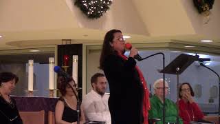 THE CHRISTMAS SONG SUNG BY LINDA CLARK