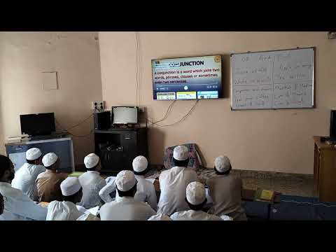 Students Learning Conjunctions in Smart Class