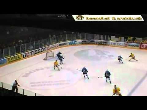 16.10.2010 HC La Chaux-de-Fonds - HC Sierre ( 3-6 ).flv