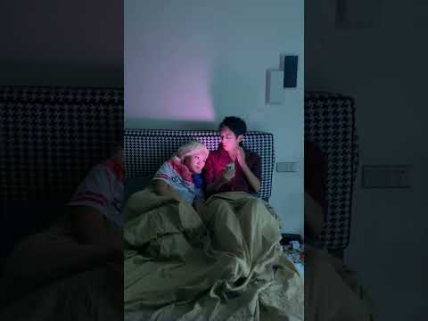 Harley Quinn peeking at her phone?#joker