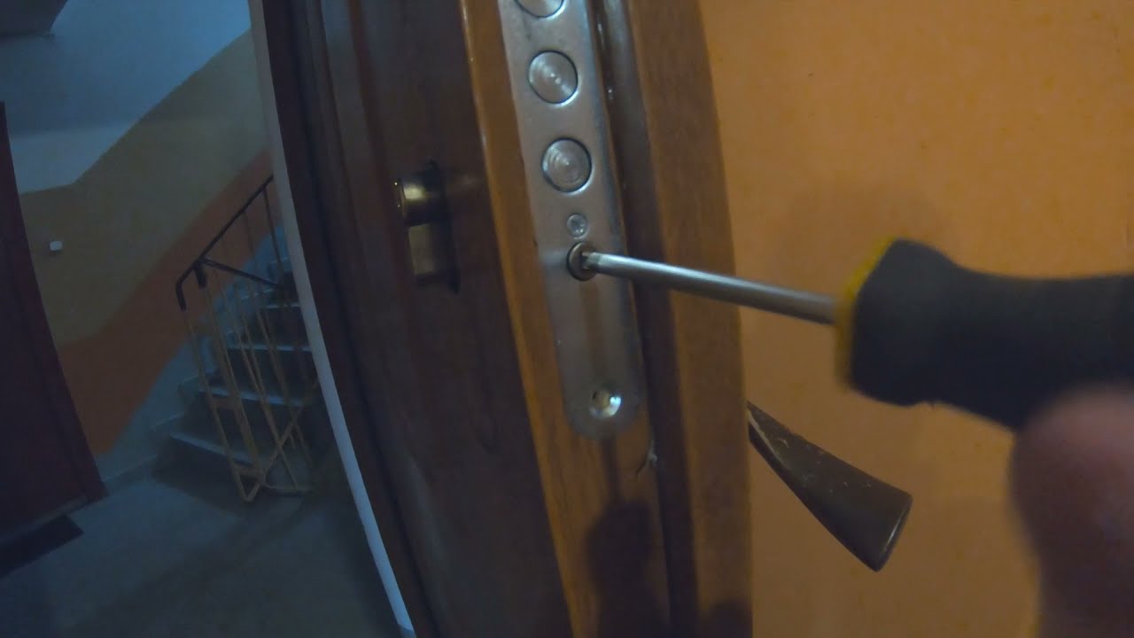 Watch Awaria drzwi 1-1-2022 rok szybka naprawa zamka . now Awaria drzwi 1-1-2022 rok szybka naprawa zamka .