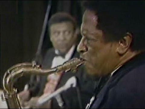 LIONEL HAMPTON, FREDDIE HUBBARD, ILLINOIS JACQUET wail on "Hey BaBaReBop" - 1981 @ Kennedy Center