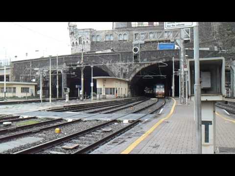 E656.516 sull' IC 659/660 Milano Centrale - Ventimiglia, in arrivo a Genova Piazza Principe