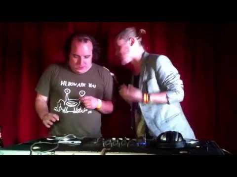 download lagu mp3 mp4 Macaulay Culkin Dj, download lagu Macaulay Culkin Dj gratis, unduh video klip Macaulay Culkin Dj