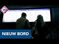 Het grote bord op Den Haag Centraal is weer terug - OMROEP WEST