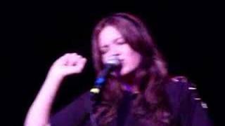Mandy Moore (live) - Looking Forward to Looking Back