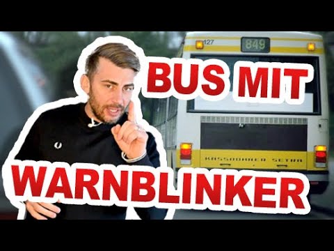 Bus with hazard lights – what you need to know! 🚌