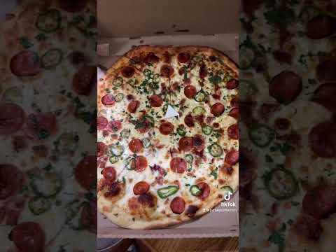 Moose’s Tooth pizza😈🍕