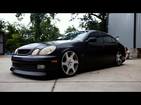 The Lexus GS400 gets a new lip kit