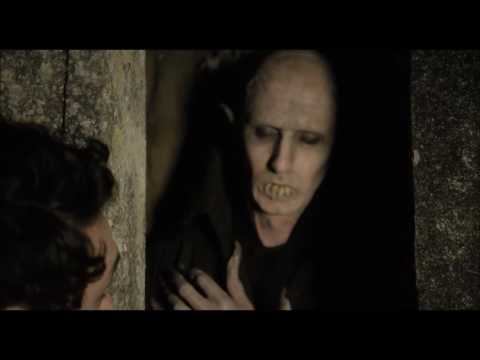 PZ's Interesting Scenes - 004 - Petyr introduction scene of What We do in the Shadows (2014)