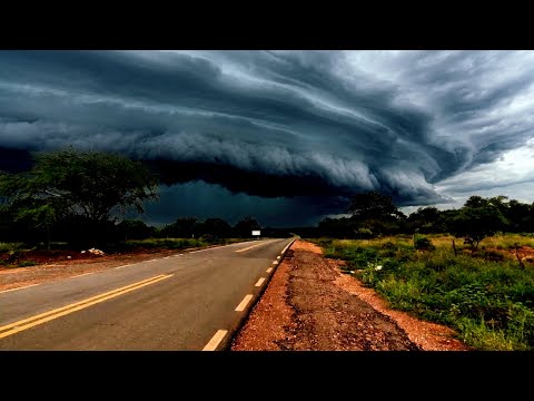 NUVENS DE TEMPESTADE COBRIU O CÉU DA CIDADE DE RIO DO PIRES BAHIA NESSE DIA #bahia #nordeste #sertão