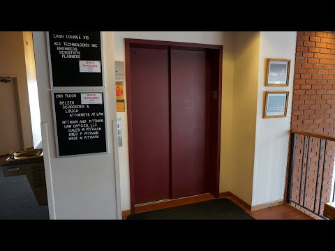 Schumacher hydraulic elevator @ 300 2nd St N, La Crosse, WI