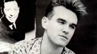 Morrissey - Trouble Loves Me (HQ)