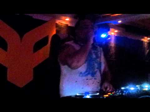 RHEEZA, BASS D & PAVO @ REFRESH ON THE BEACH