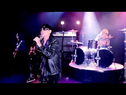 download lagu mp3 mp4 Taintedlove De, download lagu Taintedlove De gratis, unduh video klip Taintedlove De