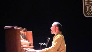 Ben Harper &quot;I&#39;m trying not to fall in love with you&quot;