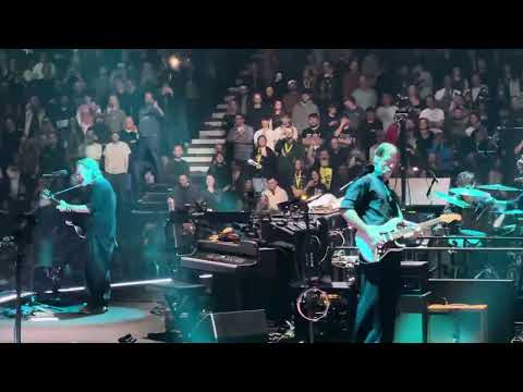 Radiohead - Paranoid Android (Live) - The 02, London - 22-11-2025
