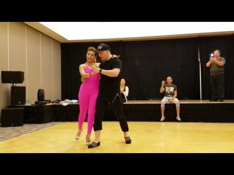 How to Bachatango with Rodrigo and Wendy at bachateado 2016