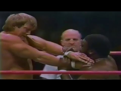 Paul Orndorff vs. Junkyard Dog - 12/10/1984 - WWF