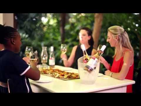 download lagu mp3 mp4 Van Loveren Pinotage 2017, download lagu Van Loveren Pinotage 2017 gratis, unduh video klip Van Loveren Pinotage 2017