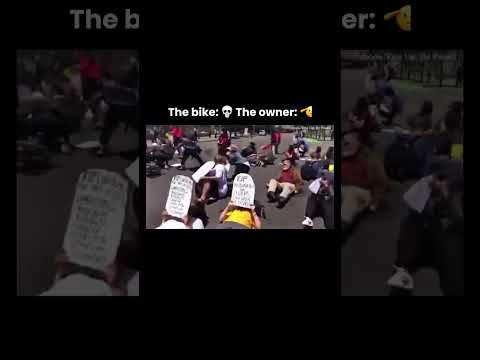 This is how much Aura the driver has☠☠☠#gtr #dubai #supra #trending #automobile