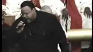 Fred Hammond - No Weapon