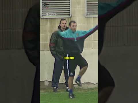 Cruyff: Maestro en Acción ⚽🔥 #Cruyff #Barcelona #Fútbol #Leyenda #Entrenamiento