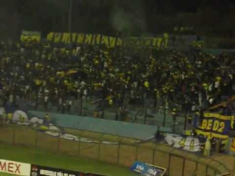 "Los Del Cerro 2012/Esta es la Barra brava de los del cerro + canto contra la policia" Barra: Los del Cerro • Club: Everton de Viña del Mar