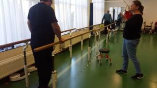 Ejercicios de equilibrio y caminar sin muletas