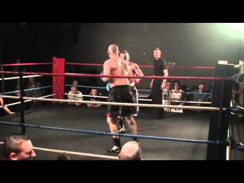 Barry McGuigan V Aubrey Tarr Downpatrick Rd 1.MTS