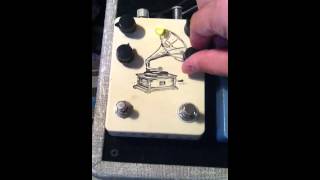 Video thumbnail for Mercy Seat Effects - Horns of Jericho tap tempo tremolo by Mercy Seat