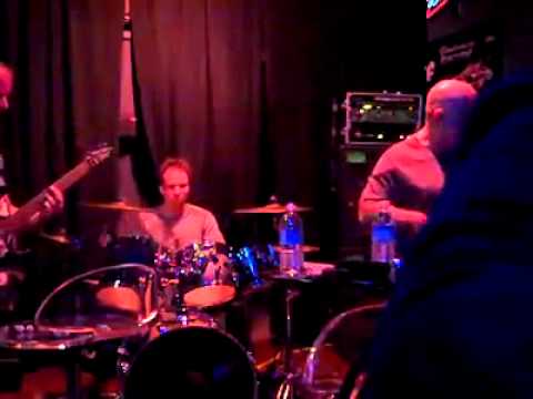 The Bitters - Ghost Nail (Live 2010)