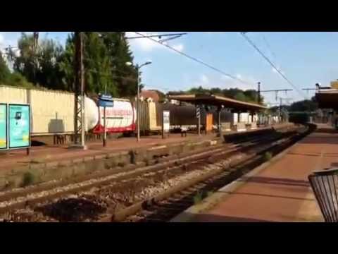 Passage de La BB 26000 sybic Fret Noisy Le Sec Modane passe sans arrêt à Cesson le 30/08/16