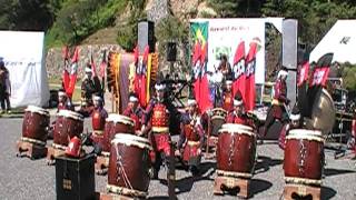 preview picture of video 'TAIKO - Arraial de Ueda-shi - Japão'