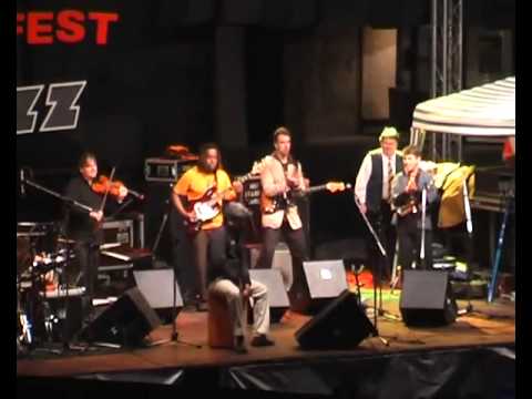 Video 04 - Trilok Gurtu Band Live - Samfest Jazz - 2008 (Johann Berby)