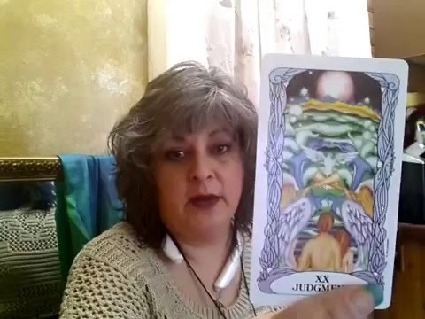 Unboxing Tarot of the Moon Garden