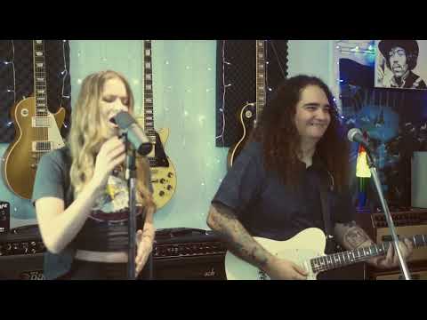 Scarlet's Way - Need You Tonight (Bonnie Raitt/INXS Cover)