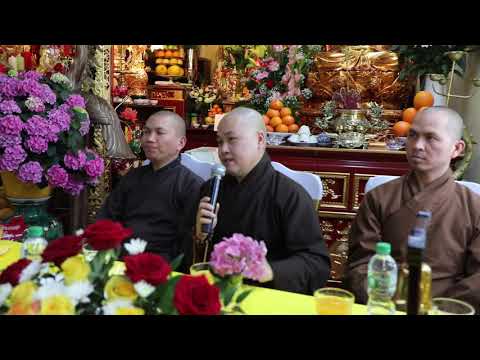 ĐẠI ĐỨC THÍCH THÔNG ĐẠT THUYẾT PHÁP TẠI  LỄ PHẬT ĐẢN PHỦ ĐỒNG TÂM ERFURT