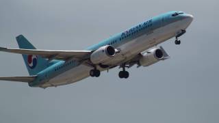 preview picture of video 'Korean Air Boeing 737-800 HL7562 TAKE-OFF KOMATSU Airport,JAPAN(RJNK/KMQ) 小松空港 2011.7.24'