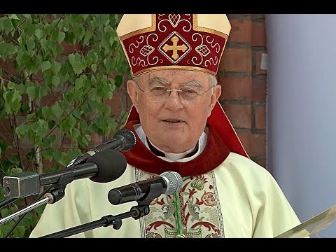 Pierwszą Procesją była droga do Emaus - homilia Abp. H. Hosera SAC w uroczystość Bożego Ciała