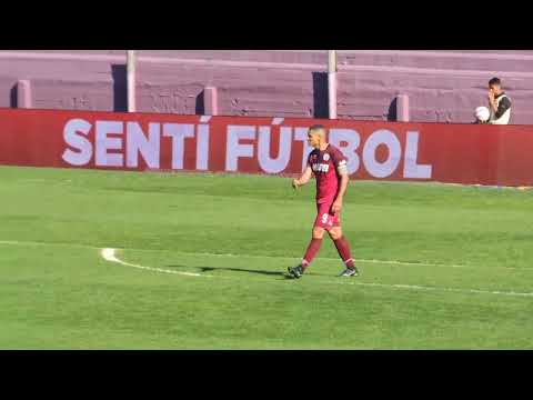 Cabezazo de JOSE SAND que se estrella en el travesaño / LANUS 0 - Aldosivi 1