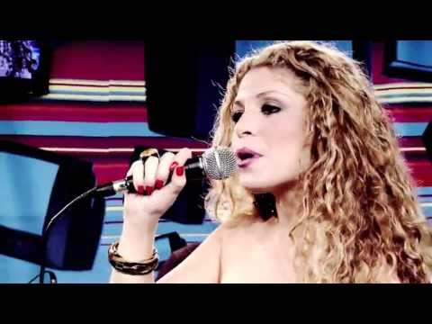 Adryana Ribeiro em "Só faltava você" no Estúdio Showlivre 2011