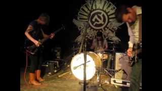 true widow - sunday driver live