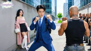 Estagiário recém-chegado salva garota de 10 bandidos; surpresa, ela é a CEO! Amor chega!