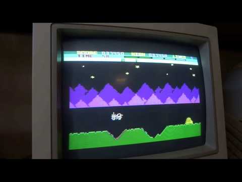 Commodore 16 / 116 / Plus4 - Moon Buggy (Anirog) - Gameplay (plus4punk)