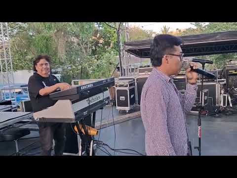 Escúchame - el pega pega de Emilio reyna soundtrack