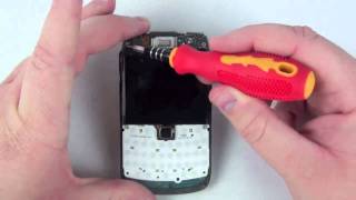 How To Take Apart a Blackberry Bold 9700